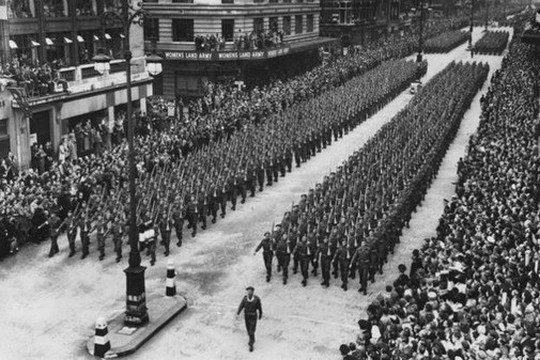 Parada zwycięstwa. Londyn, 1946.